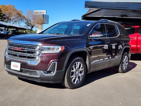 Used 2021 GMC Acadia SLT w/ Technology Package image 4