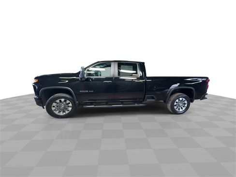 Certified 2022 Chevrolet Silverado 2500 Custom w/ Custom Value Package image 4