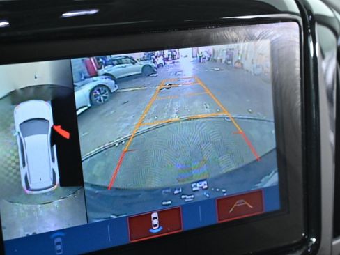 Used 2018 Chevrolet Traverse Premier image 17