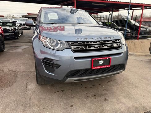 Used 2019 Land Rover Discovery Sport SE image 7