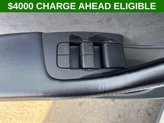 Used 2022 Tesla Model Y Performance AWD/4WD image 16