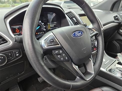 Used 2020 Ford Edge Titanium w/ Equipment Group 301A image 19