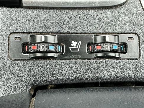 Used 2018 Toyota Highlander Limited Platinum image 15