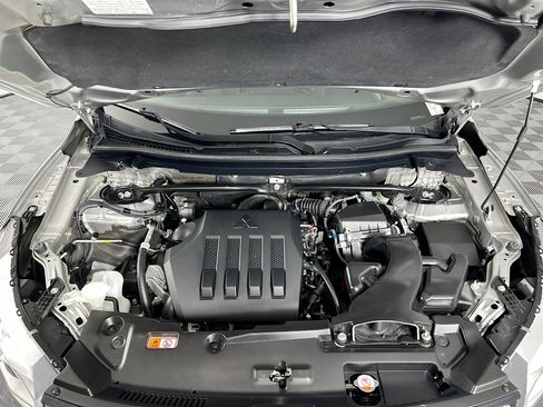 Used 2018 Mitsubishi Eclipse Cross SE image 33