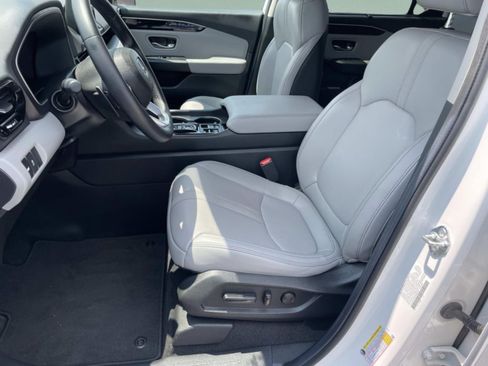 Used 2025 Honda Pilot EX-L image 21