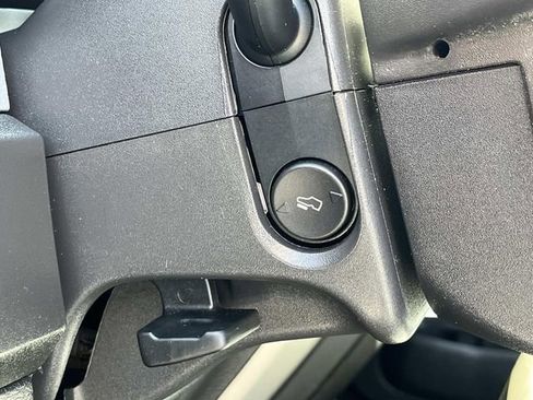 Used 2014 Ford F150 XLT w/ Equipment Group 301A Mid RWD image 32