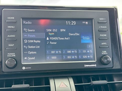 Used 2022 Toyota RAV4 XLE w/ Convenience Package AWD/4WD image 16