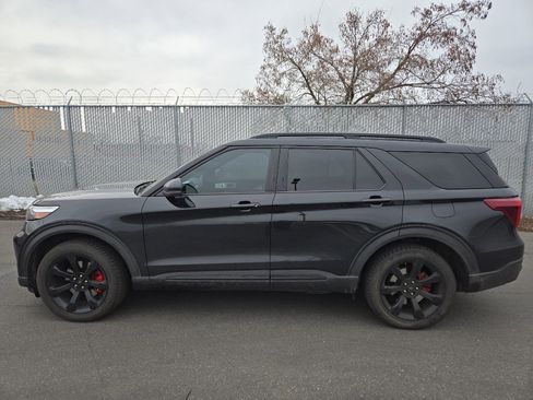 Used 2021 Ford Explorer ST w/ Equipment Group 401A image 4