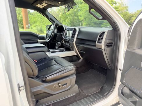 Used 2018 Ford F150 Lariat RWD image 19