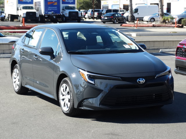 New 2026 Toyota Corolla LE FWD image 2
