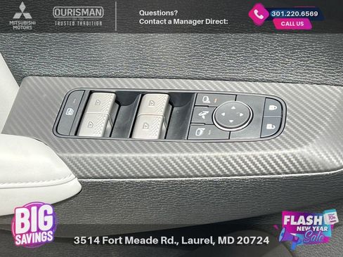 New 2025 Mitsubishi Outlander SE image 29