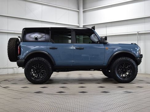 Used 2025 Ford Bronco Badlands AWD/4WD image 8