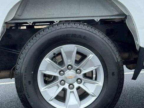 Used 2025 Chevrolet Silverado 1500 LT image 23