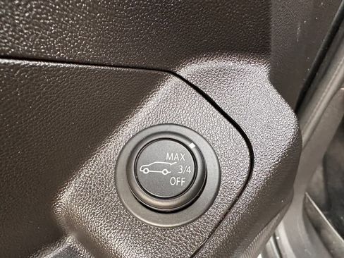 Used 2020 GMC Terrain SLE w/ Driver Convenience Package image 14