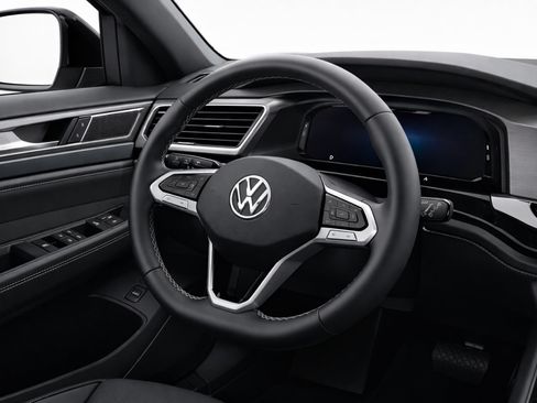 Used 2024 Volkswagen Atlas SEL AWD/4WD image 14