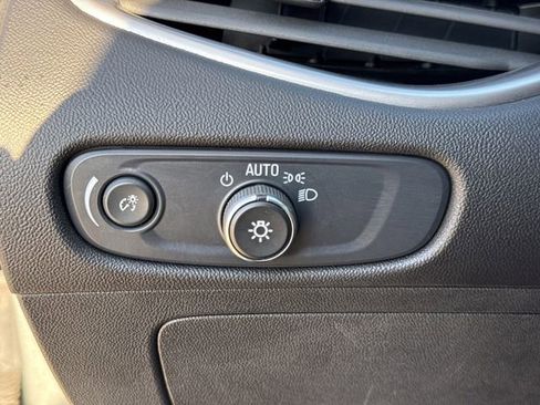 Certified 2025 Chevrolet Malibu LT image 26