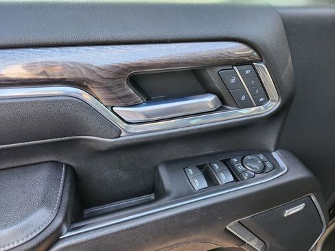 Used 2024 Chevrolet Silverado 2500 LTZ w/ LTZ Convenience Package image 38