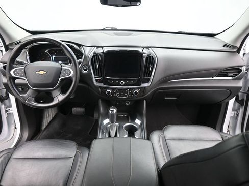 Used 2018 Chevrolet Traverse Premier w/ Driver Confidence II Package FWD image 19