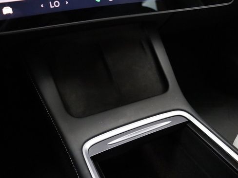 Used 2022 Tesla Model 3 Standard Range image 53