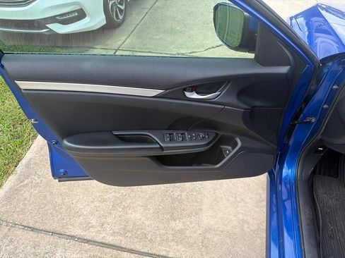 Used 2019 Honda Civic LX image 32
