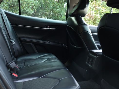 Used 2020 Toyota Camry XSE image 42