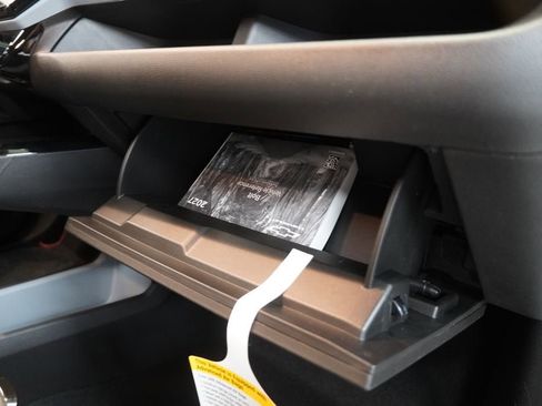 New 2027 Chevrolet Bolt LT w/ Comfort Package image 35