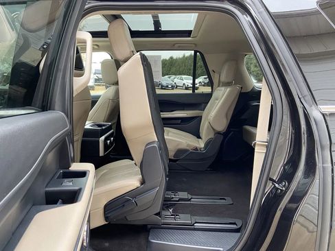 Used 2023 Ford Expedition Max Limited image 28