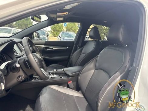 Used 2023 INFINITI QX55 Sensory w/ Lighting Package AWD/4WD image 12