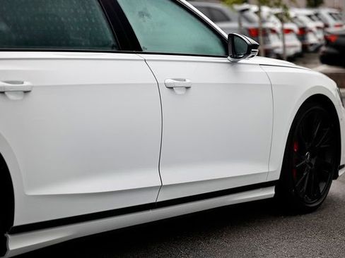 New 2025 Audi S8 4.0T image 8