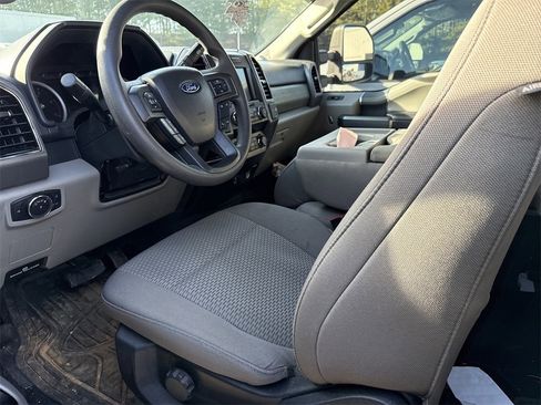 Used 2022 Ford F250 XLT image 9
