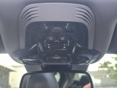 Used 2018 Alfa Romeo Giulia RWD image 43