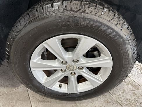 Used 2013 Toyota Highlander SE image 11