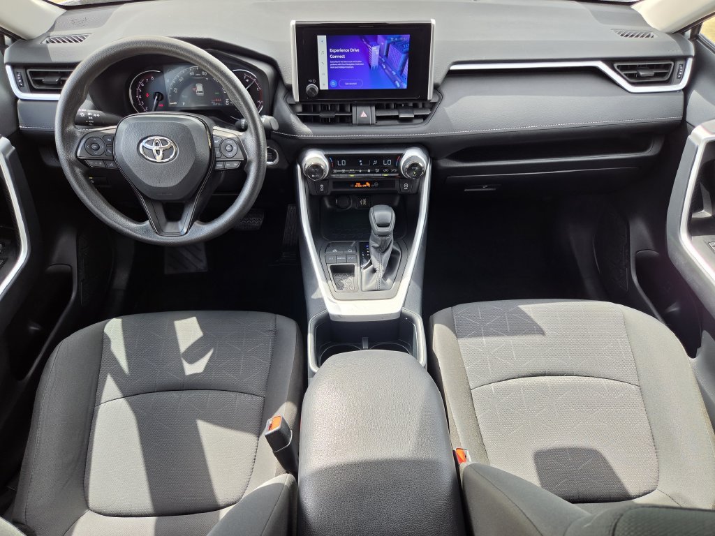 Used 2025 Toyota RAV4 XLE FWD image 13