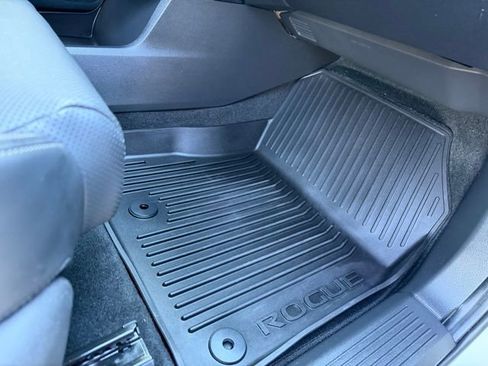 Certified 2024 Nissan Rogue Platinum w/ Platinum Premium Package image 29