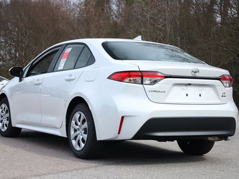 New 2026 Toyota Corolla LE image 3