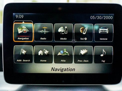 Used 2018 Mercedes-Benz CLA 250 w/ Premium Package image 25