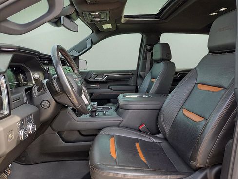 Used 2022 GMC Sierra 1500 AT4 w/ AT4 Preferred Package AWD/4WD image 14