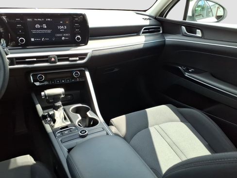 Used 2023 Kia K5 LXS FWD image 9