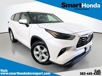 Used 2023 Toyota Highlander LE