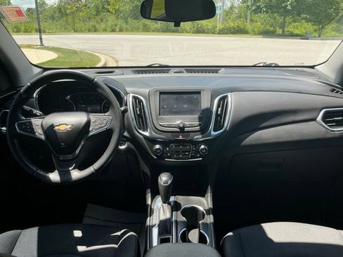 Used 2021 Chevrolet Equinox LT FWD image 22