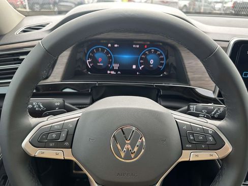 New 2026 Volkswagen Atlas SEL Premium R-Line AWD/4WD image 17