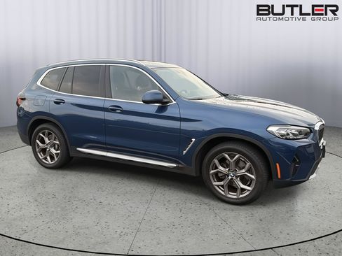 Used 2022 BMW X3 xDrive30i w/ Convenience Package w/ZPA AWD/4WD image 4
