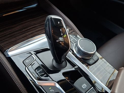 Used 2018 BMW 530i xDrive image 15