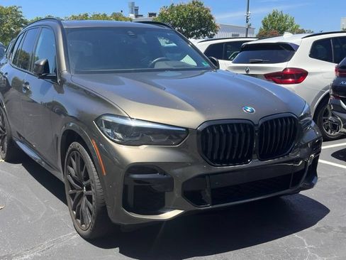 Used 2023 BMW X5 xDrive40i w/ M Sport Package AWD/4WD image 1