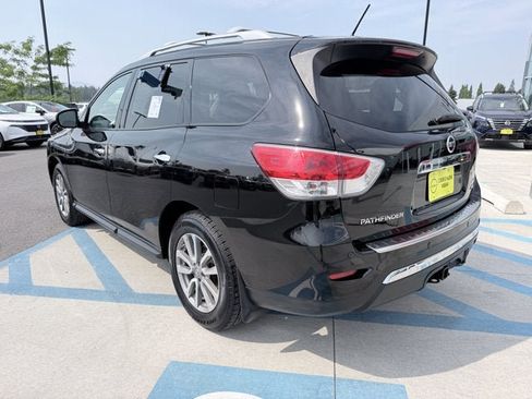 Used 2014 Nissan Pathfinder SV AWD/4WD image 6