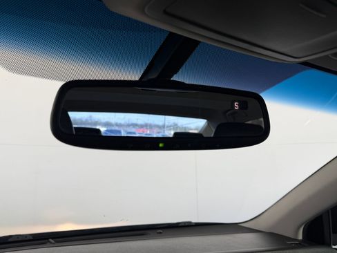 Used 2015 Toyota Avalon XLE Premium image 19