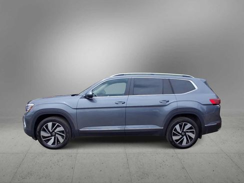 Used 2024 Volkswagen Atlas SEL AWD/4WD image 5