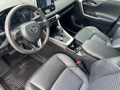 Used 2021 Toyota RAV4 XSE AWD/4WD image 11
