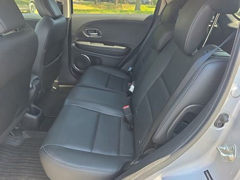 Used 2019 Honda HR-V Touring image 25