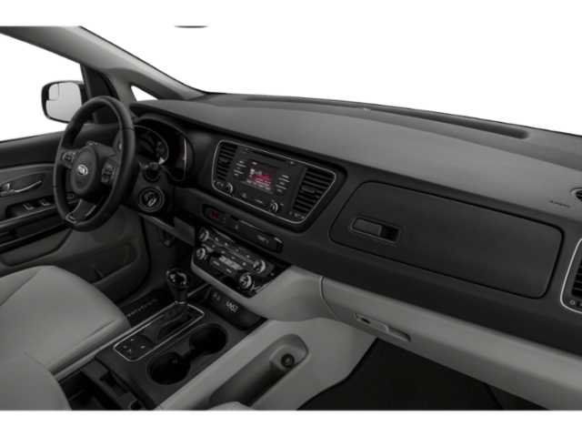 Used 2017 Kia Sedona LX w/ LX Essentials Premium Package FWD image 14